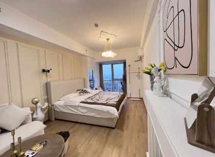 Banshanhai Movie Homestay (Yantai University)