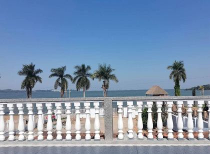 Grand Lake Resort Hotel