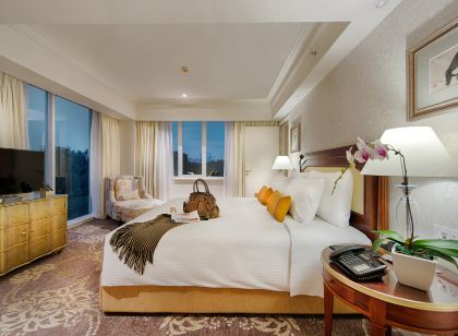 Apricot Hotel
