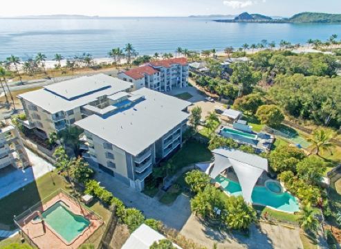 Beaches on Lammermoor Apartments