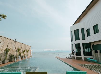 PlayaLolita Beach Resort
