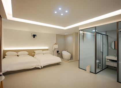 Puzhehei Nanxiang Courtyard