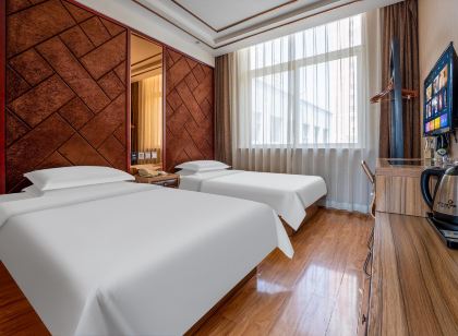 도시의 집 윤롄 호텔 (라이수이 버스 정류장)