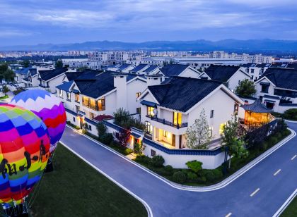 Huangyangshan Huayanggu Tourist Resort