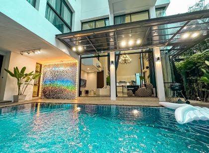 189/7bangkok 6 bedrooms private pool villa,1000square summer villa