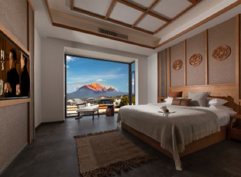 Nazhu Sky Courtyard Designer Snow Mountain View Homestay (Lijiang City Rizhao Jinshan Branch)