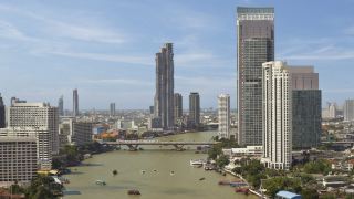 royal-orchid-sheraton-hotel-and-towers