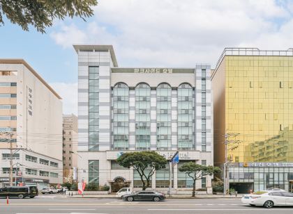 Jeju Parkside Tourist Hotel