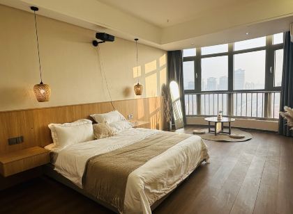 After the rain Qingshe Homestay