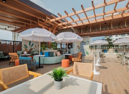 Nichols Airport Hotel