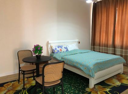 Eagle Town Service Apartment