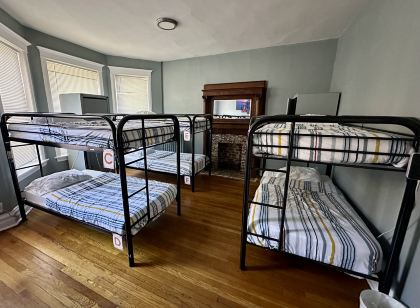 Wrigley Hostel - Chicago