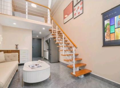 Not Late Light Luxury Cinema Apartment