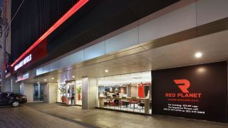 red-planet-cubao-aurora-boulevard