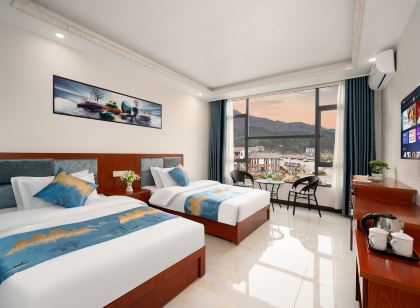 Nanhe Shidawan Junlai Homestay (Tiantangzhai Scenic Area)