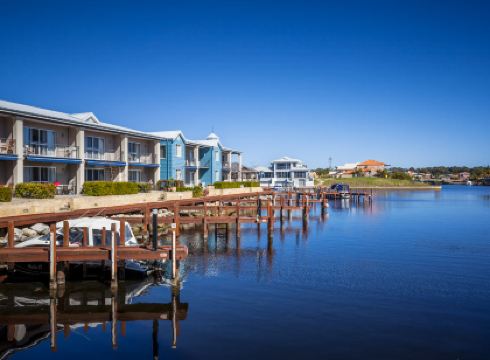 C Mandurah Apartment Resort