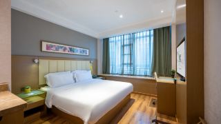 zhongqing-qiuguo-hotel-guangzhou-railway-station-zhongshan-memorial-hall