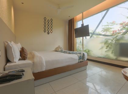Hotel Shrimmaya