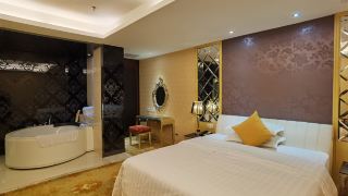 golden-city-hotel