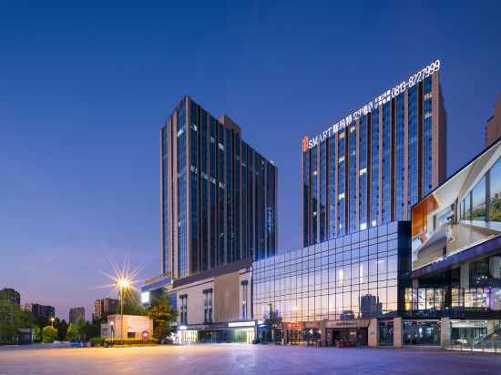 Smart·Smart Sky Hotel (Zigong Huashang International City) Hotel Exterior