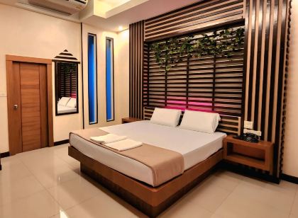 Hi-end hotel sriracha