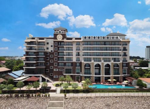 โฮเทล เดอ ลัดดา