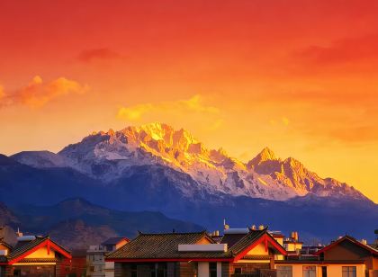 Lijiang zheyuan Snow Mountain View Holiday Villa