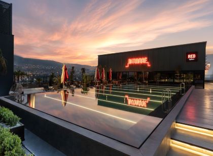 Radisson RED Izmir Point Bornova