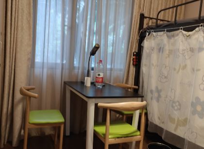 Xiongdi Pengyou Homestay (Kunming Station)