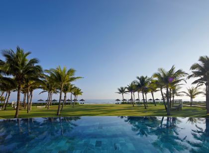 Wyndham Royal Beachfront Resort & Spa Danang