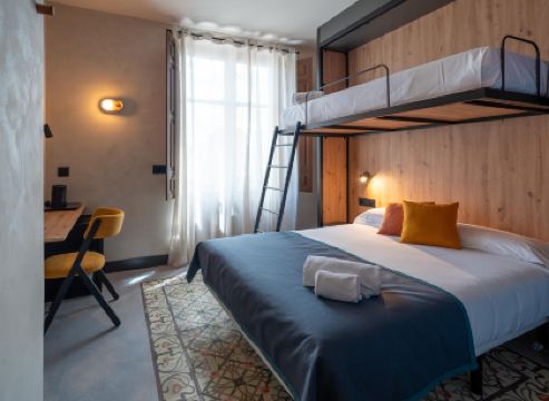 The Central House Granada Elvira