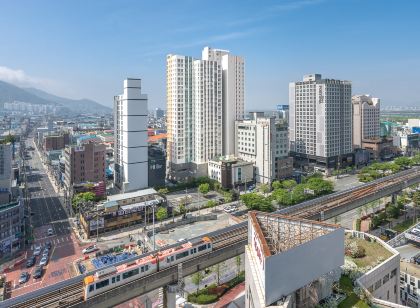 엘모멘토 사상