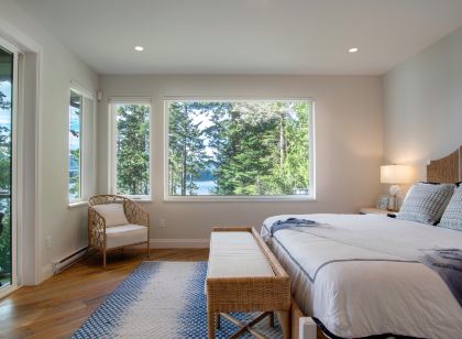 Victoria Island , Sooke Modern Beach Front House With Private Beach,Ocean ,Mountain & City Views