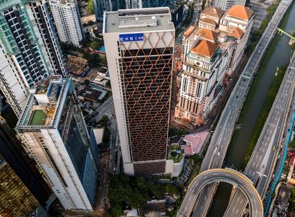 Emily in Town的KLCC Scarletz套房