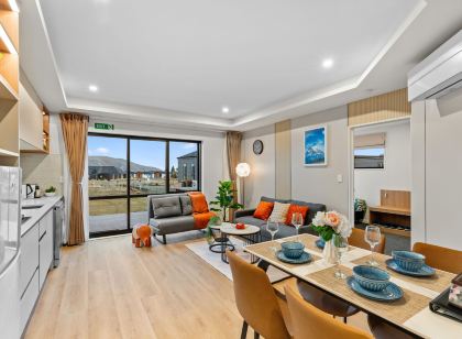 Sunshine Suites