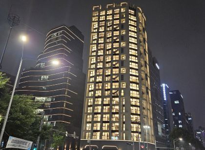 Caelum Black Gangnam Luxury Residence