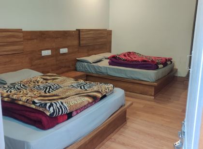 Hotel Nanda Devi