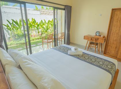Adi S Guest House