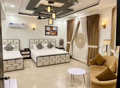 Capital Lodges