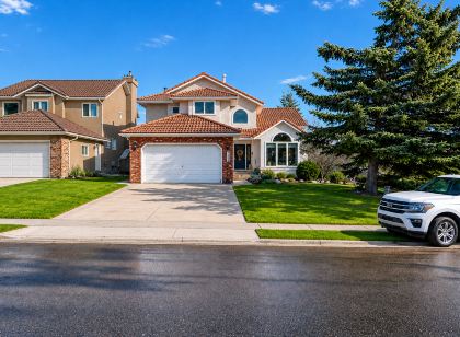 Metta Stays Edgemont in Calgary
