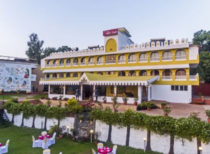 Hotel Hilltop by Fidato Hotels