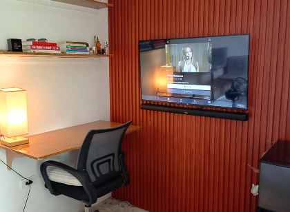 Peaceful Mobo House | WiFi, Aircon, Near City