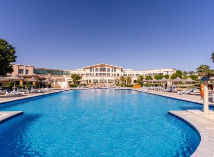 Shoni Bay Resort