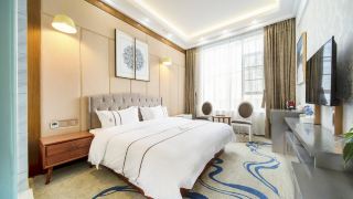 love-home-courtyard-hotel
