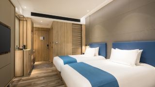 naive-s-hotel-shenzhen-coastal-city