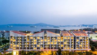 joyze-hotel-xiamencurio-collection-by-hilton