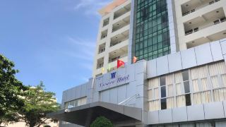 vacsava-hotel