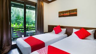 gallop-kranji-farm-resort-singapore