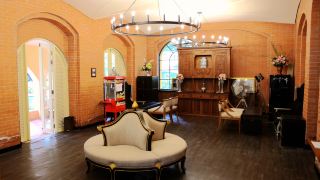 three-bears-thailand-pattaya-venetian-apartment