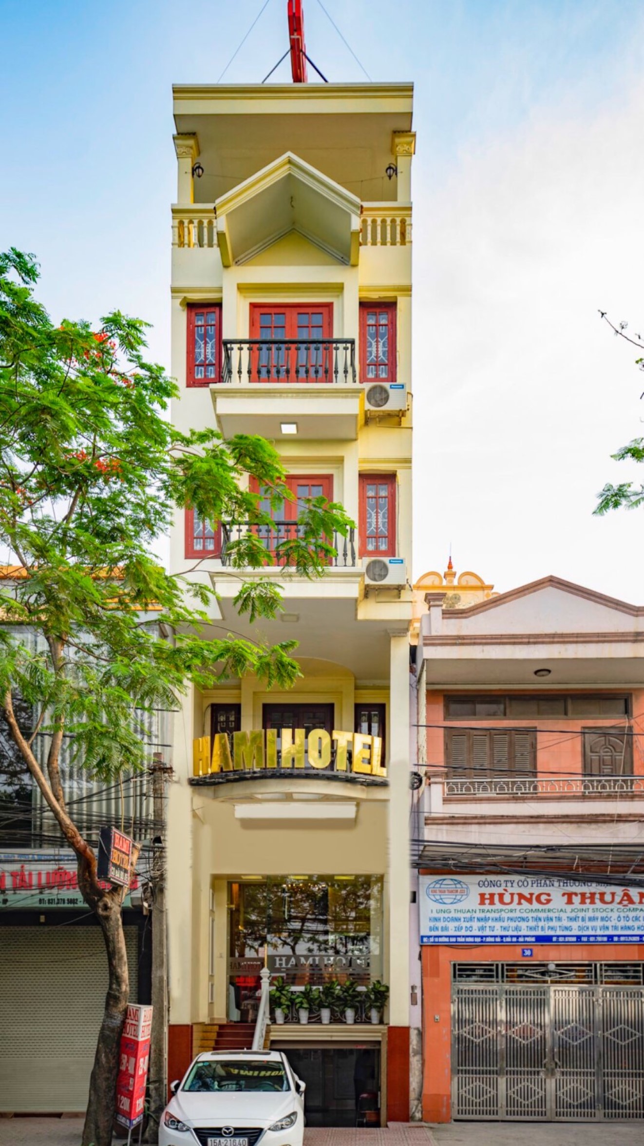 hotel overview picture
